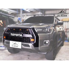 黑四驅ALL BLACK HILUX 2021專用水箱罩(帶燈款)，提升越野風格與夜間行車安全, 1個