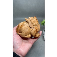 純手工製作木雕瑞獸麒麟, 如圖所示, 1個