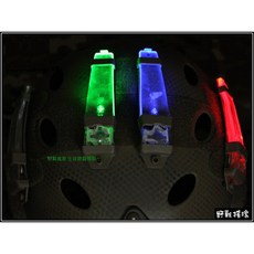 野戰搖滾 V-LITE 造型戰術訊號燈 求生燈 紅光黃光藍光綠光 戰術頭盔燈 照明 國軍頭盔可用 生存遊戲螢光棒手電筒, 1個, 沙色,紅光, 沙色