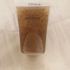 旅行組去角質沐浴膠30ml，溫和去除老廢角質，展現光滑細緻的肌膚，旅行必備。, 1個