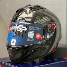 Riderment SHARK Aeron GP 全碳纖維亮面浮動式大壓尾，輕量化設計提升潛水靈活度