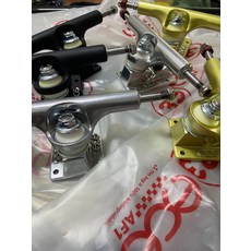 ACE AF1 滑板支架 美國進口 黑色金色 尺寸齊全 附攻牙螺母 實心橋, 如圖所示, 1個