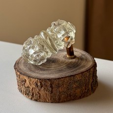 黃水晶金剛杵擺件 附手工木底座, 1個