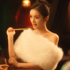 我和七個俏房客 真人互動電影游戲, 1個