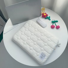 IF YOU 구름 퀼팅 노트북 태블릿 아이패드 파우치 케이스 충격방지 파우치, 1개, 아이보리