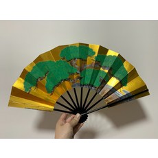 金箔底流水老松摺扇, 如圖所示, 1個