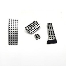 Zoomto 브레이크 페달 커버 4피스 세트 W203 W204 W210 W211 W212 CE 고무 및 금속과 호환 - 기상 조건 향상을 위한 슬립 디자인