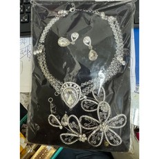 婚禮造型飾品組 - 項鍊耳環套組, 1個