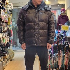 WILDLAND 男款保暖連帽羽絨外套