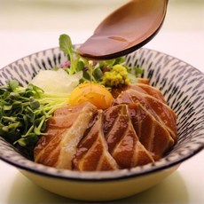 간장 생 연어장 1kg 밥도둑 반찬 짜지 않은 간장 생 연어장 [살롱드파파], 1개