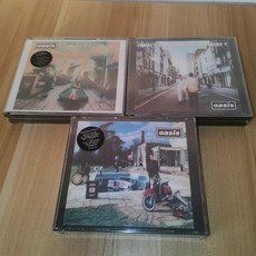 Oasis 經典專輯CD合集《Definitely Maybe》《(What's The Story) Morning Glory?》《Be Here Now》全新未拆封, 如圖所示