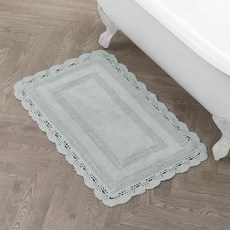 Laura Ashley 흡수성 욕실 매트 양면 크로셰 부드럽고 플러시 100% 면 53.3x86.4cm(21x34인치) 러그 세이지 그린 329104, Laura Ashley 흡수성 욕실 매트, 양면 크로셰