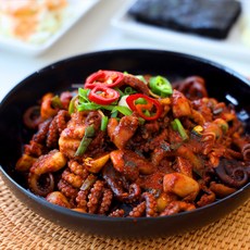 위풍당당 쭈꾸미 볶음 500g 매콤달콤 김포운양동 맛집 밀키트 쭈꾸미볶음 간편식 캠핑요리, 1세트