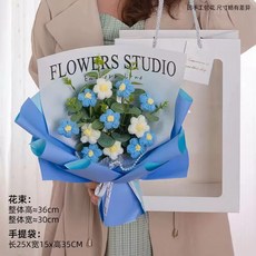 毛線手工針織玫瑰花束成品 畢業季生日母親節禮物, 12朵藍泡芙花送禮袋 30*20*10Cm