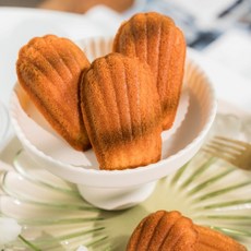 【秉醇烘焙坊】多款口味 接單後製作新鮮可口 午茶小點心, 1個, 瑪德蓮蛋糕【法式可可】,8入禮盒裝