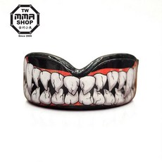 古川小夫 Damage Control UFC選手最愛 潮牌 DC ＭＭＡ護齒 美國製 野獸咬痕, 1個