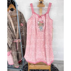 桃園出貨ing 秋冬珊瑚絨豹紋kitty印花浴袍長款抹胸可穿浴巾浴裙雙肩帶吊帶浴巾浴袍成人學生浴袍, 粉色浴裙, 1個