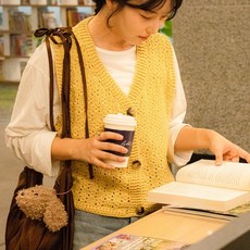 야나 [DIY패키지] 코튼크림 옐로우 오픈 조끼(동영상) / 토리뜨개방, 803 그레이베이지, 1세트, 2콘, 브라운 마블링 단추(25mm) 3개