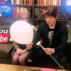 Balloon Burster 2.0 마술 트릭 원격 제어 풍선은 마인드 마기아 무대 환상을 터뜨립니다.