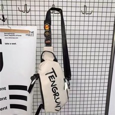 新款斜挎包2025夏季戶外運動風腰包輕便大容量潮牌ins高顏值大學, 白色單包