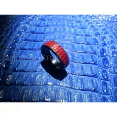 808 MAGIC 魔術道具 真皮PK RING(紅色蜥蜴)，近距離魔術表演必備，真皮材質舒適耐用, 1個