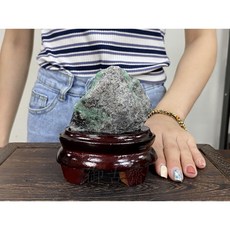 御古齋 祖母綠原礦擺件 寶石之王 開運擺飾 舒心能量, 1個