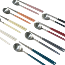 [백화점브랜드] am 솔리드 사각 수저 4인 세트 / 이태리 솔리드 사각형 수저 젓가락 세트 집들이 선물, (화이트+블랙+바닐라+피치), 1세트, 옵션4