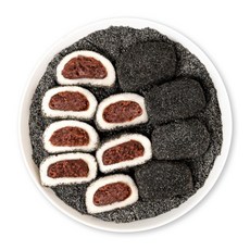 [입점특가] 흑임자가루가 듬뿍 들어간 흑임자 콩달떡 식사대용 간식 고급 박스포장, 1개, 900g