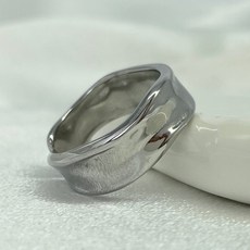 루트6차_실버 와이드 웨이브 물결 반지 스테인레스 오픈링 (Free Size)