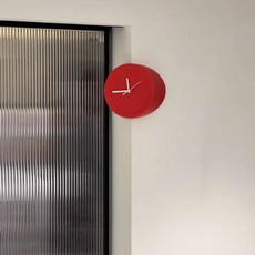 스너글리 코너 벽시계 예쁜 인테리어 거실 사무실 원형 디자인 무소음 모서리 8인치, 양각/레드