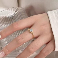 상류 지역 고급스럽고 정교하며 럭셔리한 여성 반지 캣츠 아이즈 달빛 나비 반지 크기 조절 가능 반지