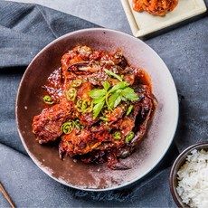 여수엄마 간장게장 양념게장 알배기 간장꽃게장 간장돌게장, 1개, 국내산 양념꽃게장 1kg 4-5마리