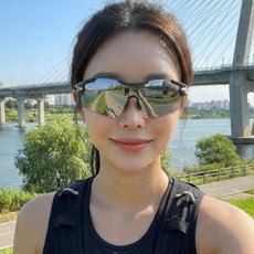 온피크 초경량 편광 러닝선글라스 UV400 자외선차단 TR90프레임 스포츠고글, 블랙 프레임 / 화이트 머큐리, 편광렌즈 , P40, 1개