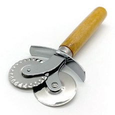 피자칼 파이칼 도우커팅 페스츄리커터 롤러형 나무핸들 홈쿡 업소용, 1개