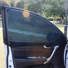 차량용 모기장 겸 햇빛가리개