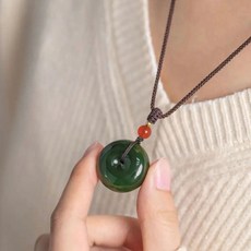 AKIPANDA 옥색 평화 원석 목걸이