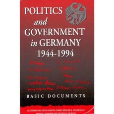 Politics and Government in Germany 1944-1994: Basic Documents Paperback, Berghahn Books