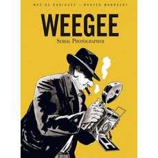 Weegee: Serial Photographer Paperback, Conundrum International