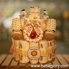 베베글로리 화이트 크리스마스 기저귀케익2단 - 하기스 기저귀28개+양말+무형관 손수건 포함, 여아용_2단계_백일이전, 1개