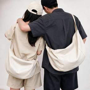 티모바 가죽 크로와상백 반달 크로스 가방 남녀공용 가벼운 여행용 슬링백