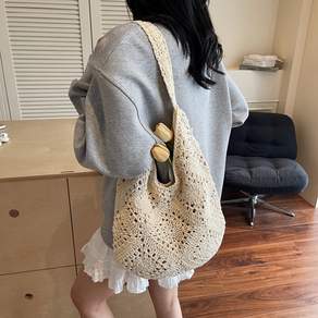 애즈글로우 에스닉 펀칭 크로쉐 숄더백 핸드메이드 감성