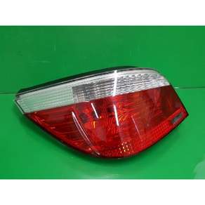 BMW(비엠더블유) 5 Series 5 series(E60) 523i sedan 2006 컴비네이션램프(후미등)(좌/운전석) 7165737 1등급 [23072868330]