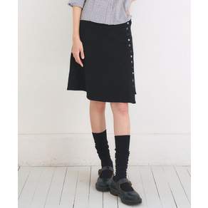 OAFISH Asymmetric Ribbed Button Skirt Black