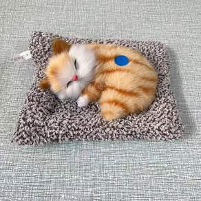 차량용 활성탄 고양이 인형 자동차 공기정화 냄새제거 소리나는 대시보드 장식품