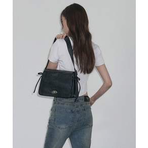 (국내배송정품) LEATHERY 리본 플랩 숄더백 [BLACK] LRBG5202BK 137787