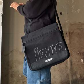 얼모스트블루 IZRO 학생 노트북 수납 메신저백 크로스백 40x30x9