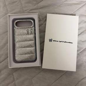 어반소피스티케이션 푸퍼 Puffer Case Rhinestones in Silver 케이스