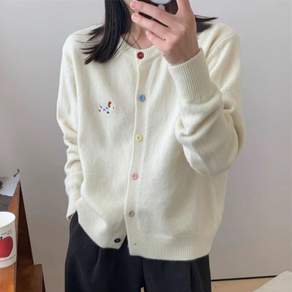 이노뱅크 INO639A 강아지 자수 컬러 단추 라운드넥 긴팔 가디건