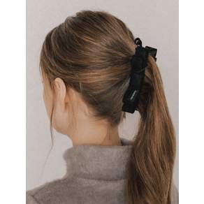 [카인더베이비]romantic suede banana clip