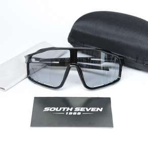 SOUTH SEVEN 남녀공용 주야 겸용 초경량 변색 스포츠 고글로 등산 러닝 자전거 골프 테니스 등 다양한 일상 및 스포츠 활동에 적합합니다